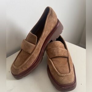 Vince Robin Tan Leather Loafer Women's Size US 8 Preppy Minimal Casual